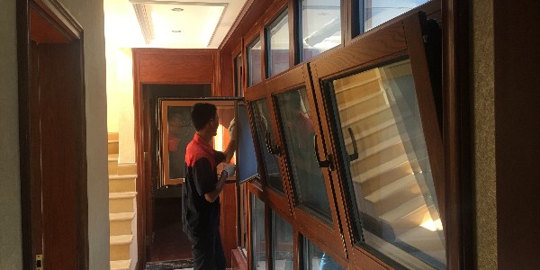 鋁包木門窗品牌-金堂木窗業全國十佳鋁包木窗品牌